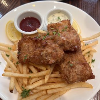 Napa Valley Burger Company - Fish and chips - New American Near Me - Sausalito, California Napa Valley Burger Company - Fish and chips - New American Near Me - Sausalito, California