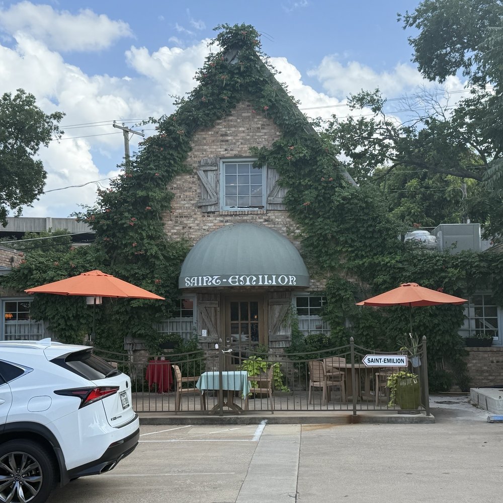 Saint-Emilion Restaurant - Outside - French Near Me - Fort Worth, Texas Saint-Emilion Restaurant - Outside - French Near Me - Fort Worth, Texas