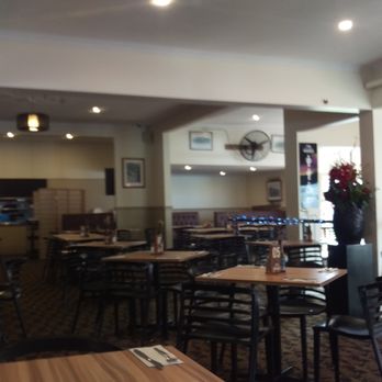 Great Ocean Road Brewhouse - Bistro - Sports Bars Near Me - Apollo Bay, VIC