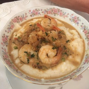 Tea Room - Shrimp and grits - Desserts Near Me - Miami, Florida