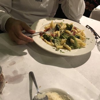 Patrizia's - Williamsburg - Pizza Near Me - Brooklyn, New York