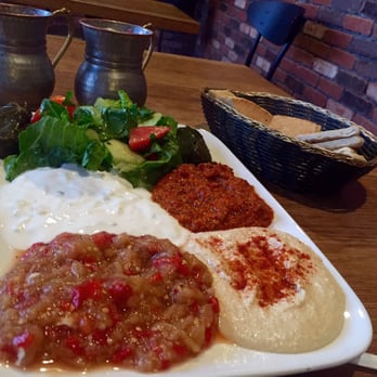Muma Kitchen - Veggi platter - Turkish Near Me - Los Angeles, California