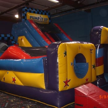 Pump It Up - Obstacle in Rm 2 - Indoor Playcenter Near Me - Belmont, California