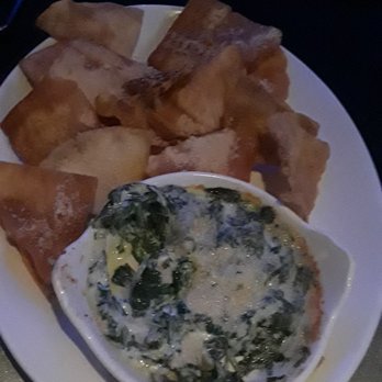 Yard House - Spinach cheese dip - New American Near Me - Orlando, Florida