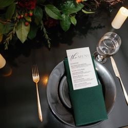 Blomgren Ranch - Black Raven Sweetheart Table and Table Set Up