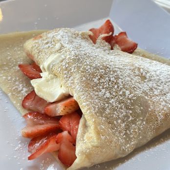 Crave Café - Strawberry Cream Cheese Crepe IG: @ammysalamii - Creperies Near Me - Sherman Oaks, California Crave Café - Strawberry Cream Cheese Crepe IG: @ammysalamii - Creperies Near Me - Sherman Oaks, California