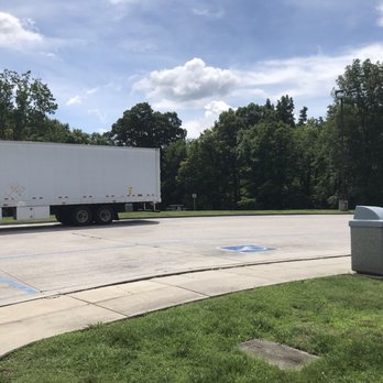 Tennessee Welcome Center - Rest Stops Near Me - Chattanooga, Tennessee