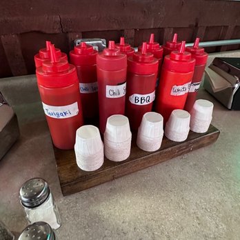 Torrey Grill & Bbq - All the sauces to choose from - Barbeque Near Me - Torrey, Utah