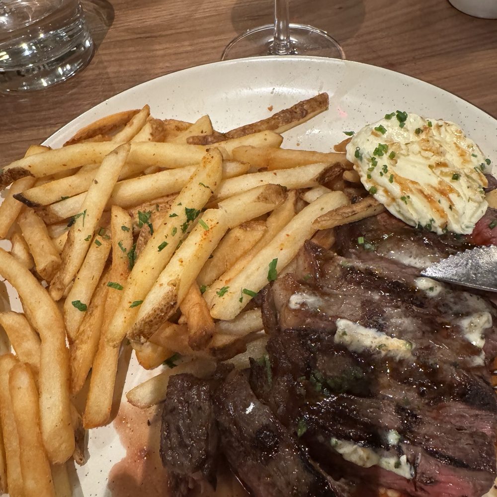 DeLille En Ville - Steak frites - Desserts Near Me - Seattle, Washington