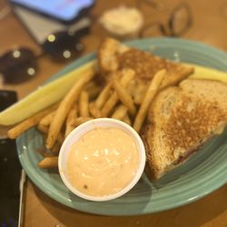 Hinchey's Chicago Bar and Grill - Reuben