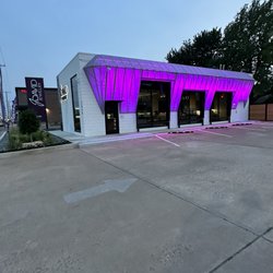 J. David Jewelry - Outside