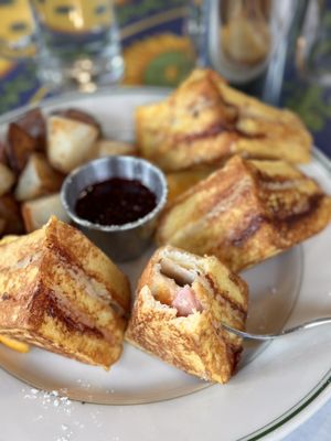 Mama's On Washington Square by null