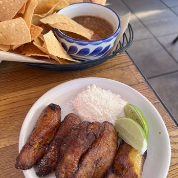El Techo - Chips and Salsa, Platano Maduro - Latin American Near Me - San Francisco, California El Techo - Chips and Salsa, Platano Maduro - Latin American Near Me - San Francisco, California