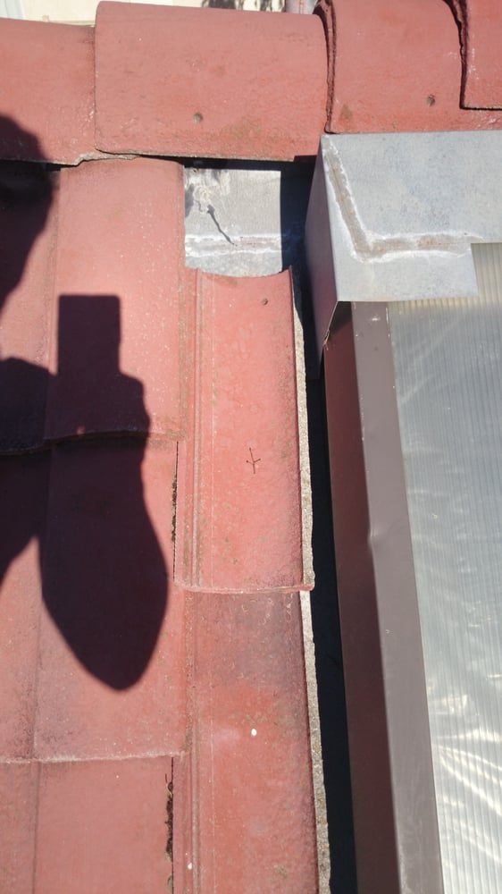 Slide of Gates Roofing