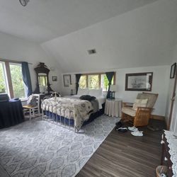 Lost Whale Bed & Breakfast Inn - Egret room
