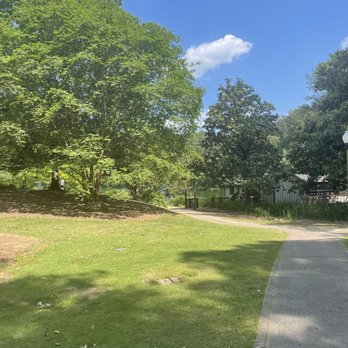 Aldridge Gardens - Pathway - Parks Near Me - Birmingham, Alabama Aldridge Gardens - Pathway - Parks Near Me - Birmingham, Alabama