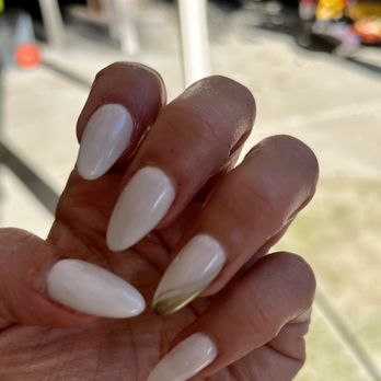 Chloe Nails Lounge - Nail Salons Near Me - Lafayette, California