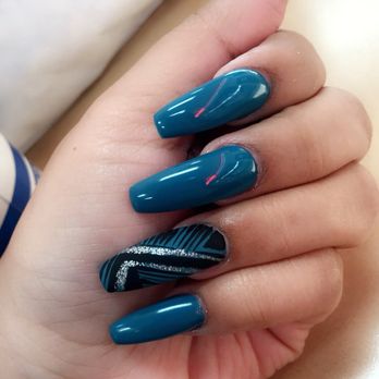 Ana's Nails & Spa - Nail Salons Near Me - Bellflower, California