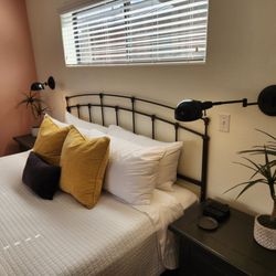 Red Rock Inn Bed & Breakfast