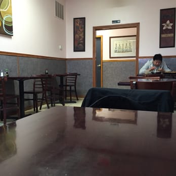 Hong Kong Restaurant - Dining area - Chinese Near Me - Columbus, Ohio