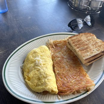 Benson's by the Beach - Breakfast & Brunch Near Me - Long Beach, Washington