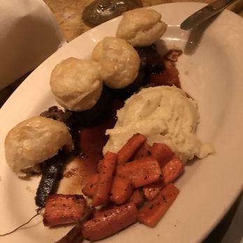 Grand Lux Cafe - American Near Me - Paramus, New Jersey