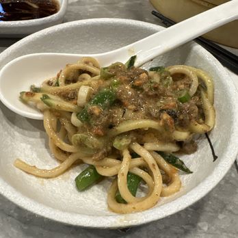 Supreme Dumplings - Tan Gan noodles - Shanghainese Near Me - Kirkland, Washington