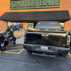 Carl's Lounge