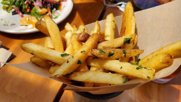 Roam Artisan Burgers by null