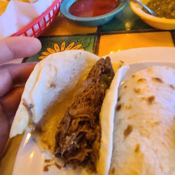 Two Amigos Taqueria - Clean barbacoa, you get it if you know barbacoa - Mexican Near Me - Waxahachie, Texas