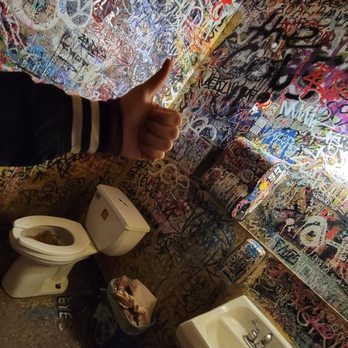 Old School Pizzeria - Amazing art concept but rule #1 for any restaurant the toilet and trash needs to be maintained for customers at all times. - Pizza Near Me - Olympia, Washington Old School Pizzeria - Amazing art concept but rule #1 for any restaurant the toilet and trash needs to be maintained for customers at all times. - Pizza Near Me - Olympia, Washington