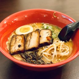 E Ramen 52 Photos 45 Reviews Sushi Bars 451 W 31st St Chicago Il Restaurant Reviews Phone Number Menu