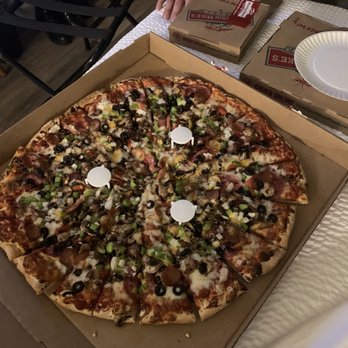Mountain Mike's Pizza - The Everest - Pizza Near Me - Millbrae, California