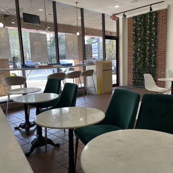JJ Tea House - Inside - Tea Rooms Near Me - Mobile, Alabama