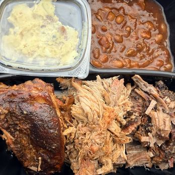 McHoppers Brew Co - Fine Swine BBQ - Brewpubs Near Me - Fernley, Nevada