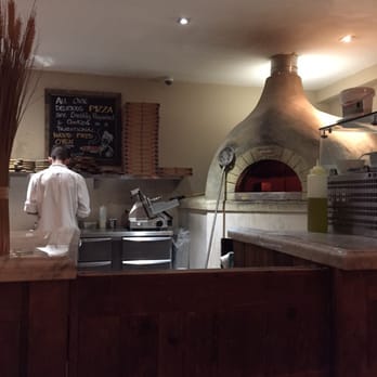 Cacciari's - Great view of the beautiful oven they use. - Italian Near Me - London, XGL Cacciari's - Great view of the beautiful oven they use. - Italian Near Me - London, XGL