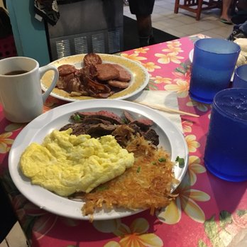 808 Grindz Cafe - Cafes Near Me - Lahaina, Hawaii