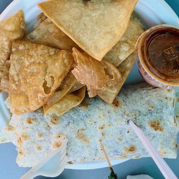 Pete's Plaza Cafe - Worst burrito in the whole world! - American Near Me - Avalon, California