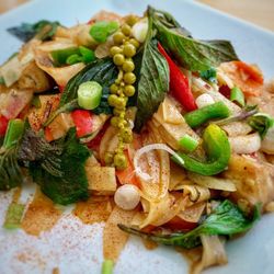 Victoria's Cafe - Pad Kee Mao