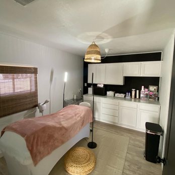 Luna Beauty Bar - Service room - Waxing Near Me - Bandera, Texas Luna Beauty Bar - Service room - Waxing Near Me - Bandera, Texas