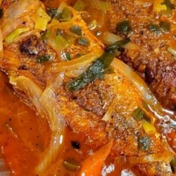Violet's From Jamaica - Brown Stew Fish