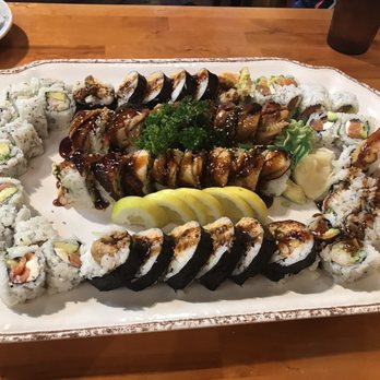 Amura Sushi Cafe - Sushi Bars Near Me - Virginia Beach, Virginia