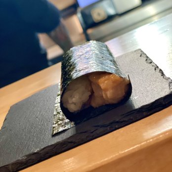 Sugo Hand Roll Bar - Bay scallop - Sushi Bars Near Me - Seattle, Washington