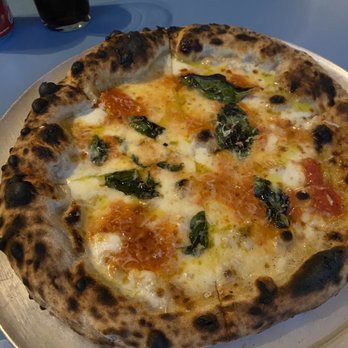 Lupita Pizzaria - Margherita Pizza - Pizza Near Me - Lisbon, 11