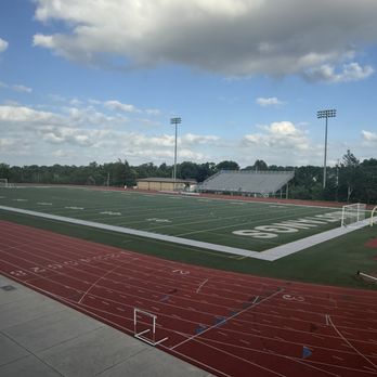Dubuque Senior High School - Middle Schools & High Schools Near Me - Dubuque, Iowa
