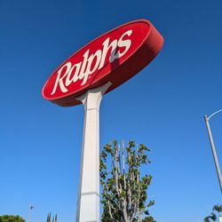 Ralphs - Streetside sign