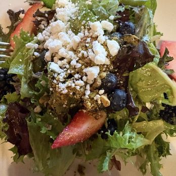 Gertrude's - Salad with fruit - New American Near Me - Baltimore, Maryland