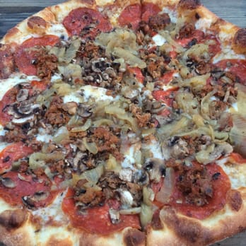 LouEddie's Pizza - Pizza Near Me - Skyforest, California LouEddie's Pizza - Pizza Near Me - Skyforest, California