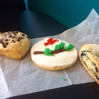 The Ottawa Bakery - The scones are so soft and yummy. - Bakeries Near Me - Ottawa, Illinois