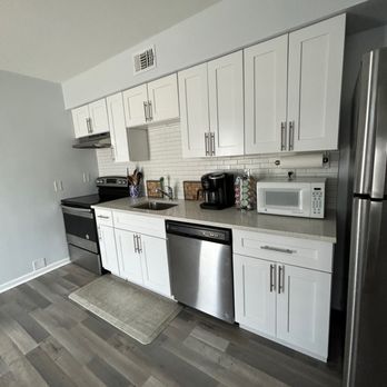 Every Spot Cleaning Company - Allow Every Spot Cleaning Company welcome you to your kitchen's fresh start - Home Cleaning Near Me - West Palm Beach, Florida Every Spot Cleaning Company - Allow Every Spot Cleaning Company welcome you to your kitchen's fresh start - Home Cleaning Near Me - West Palm Beach, Florida